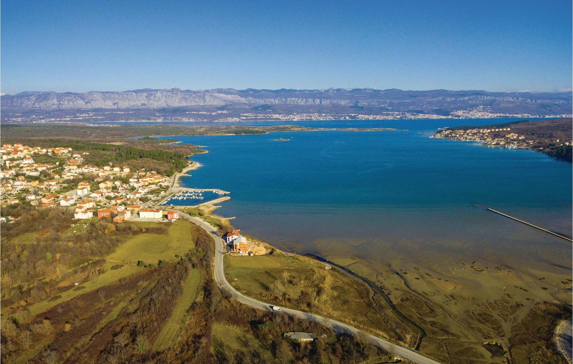 Gorgeous Apartment In Cizici With House Sea View Екстер'єр фото